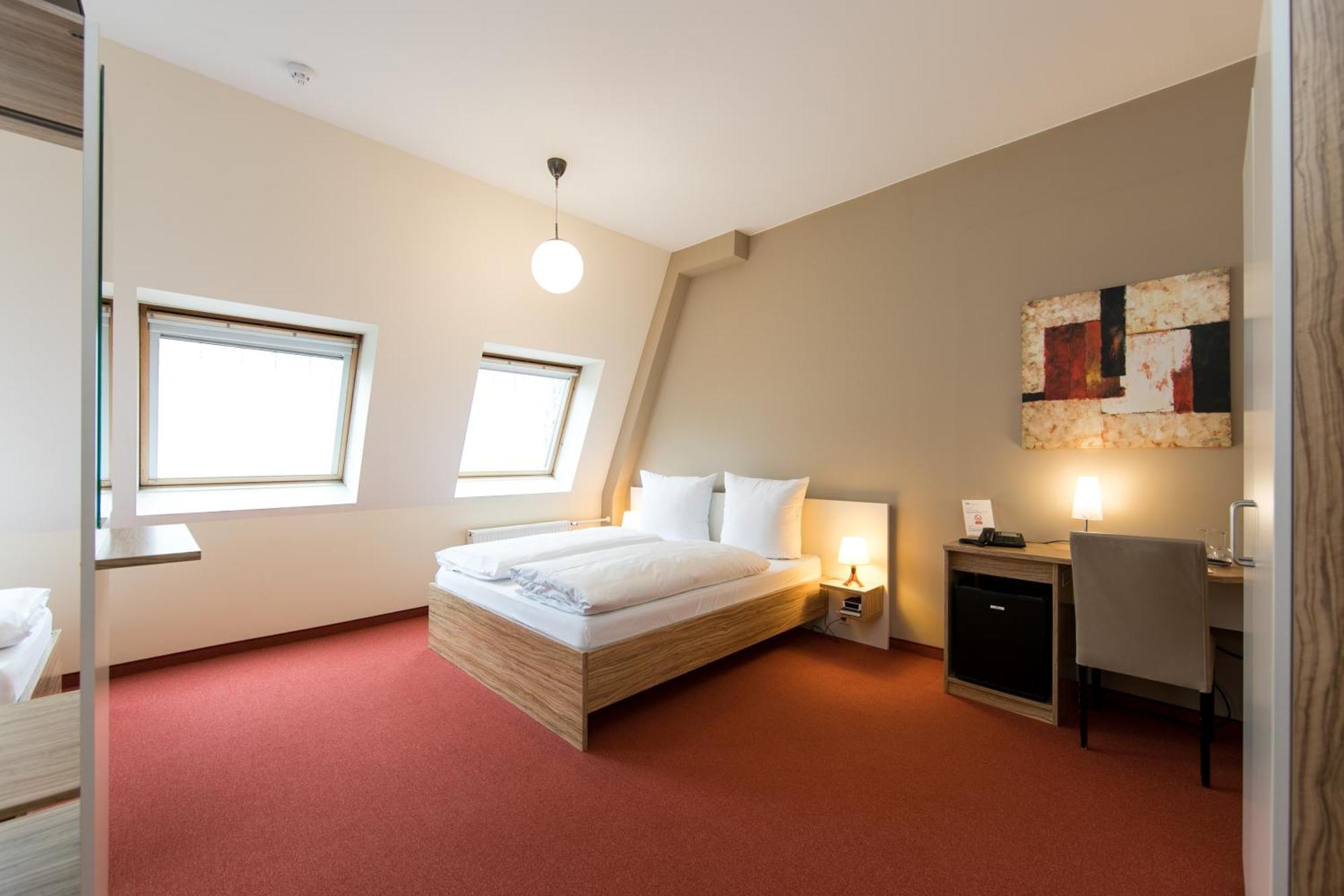 Nu Wave Hotel Berlin - Digital Check-In 2025 Bilik gambar